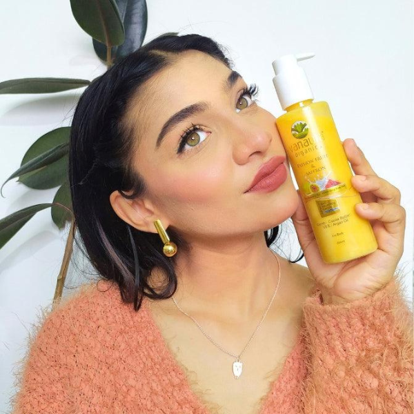 Passion Fruit and Saffron Skin Repairing Rich Moisturizing Body Milk Cream Lotion 200 ML - vanaura oraganics