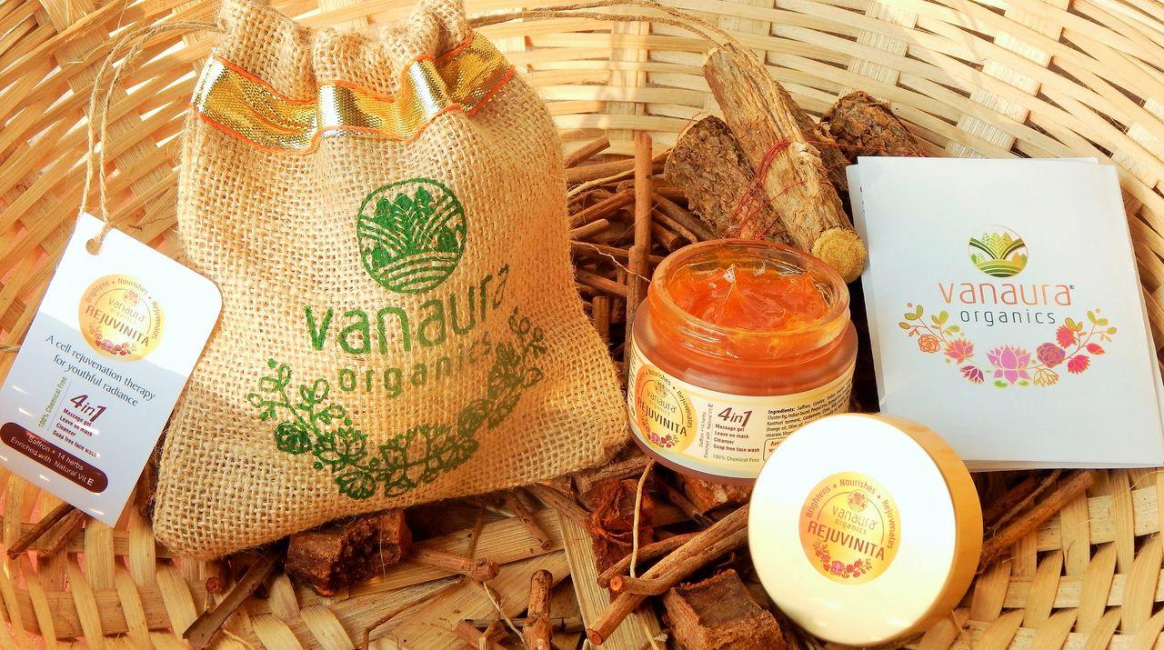 Why you should have an organic/Ayurvedic anti-aging regime? - vanauraorganics