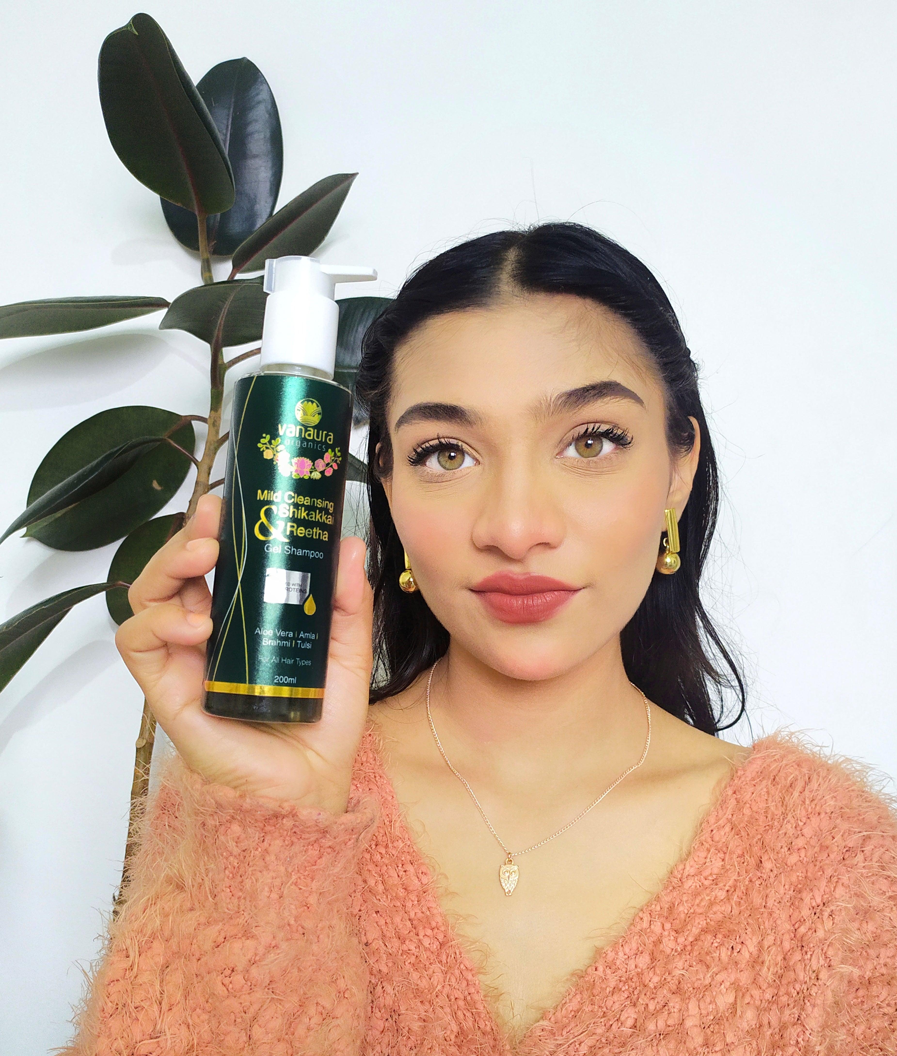 Shikakkai &amp; Reetha,Mild Cleansing gel shampoo-200 ml - vanauraorganics